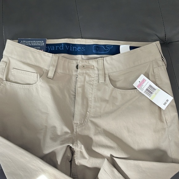 NWT Vineyard Vines khaki pants 30x32 - Picture 4 of 4